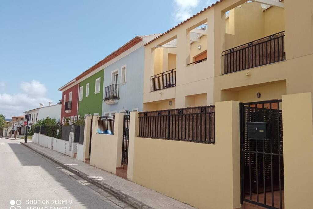 شقة Loft Alquiler Alcalalí المظهر الخارجي الصورة